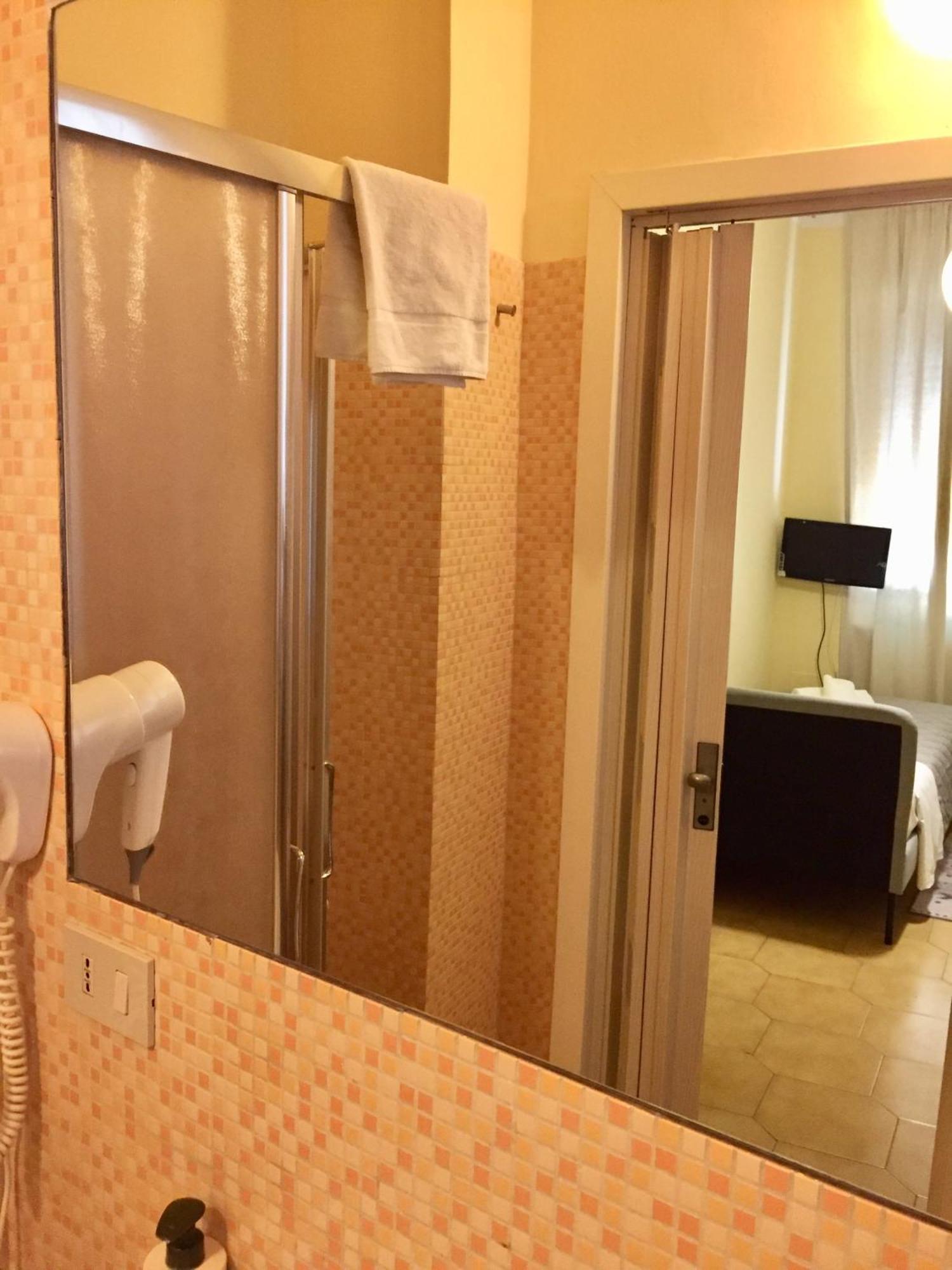 Bed and Breakfast 6 Keys Pisa Exterior foto